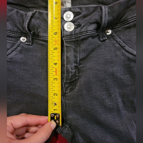 Collin Jeans from Hudson - Picture 5 of 6